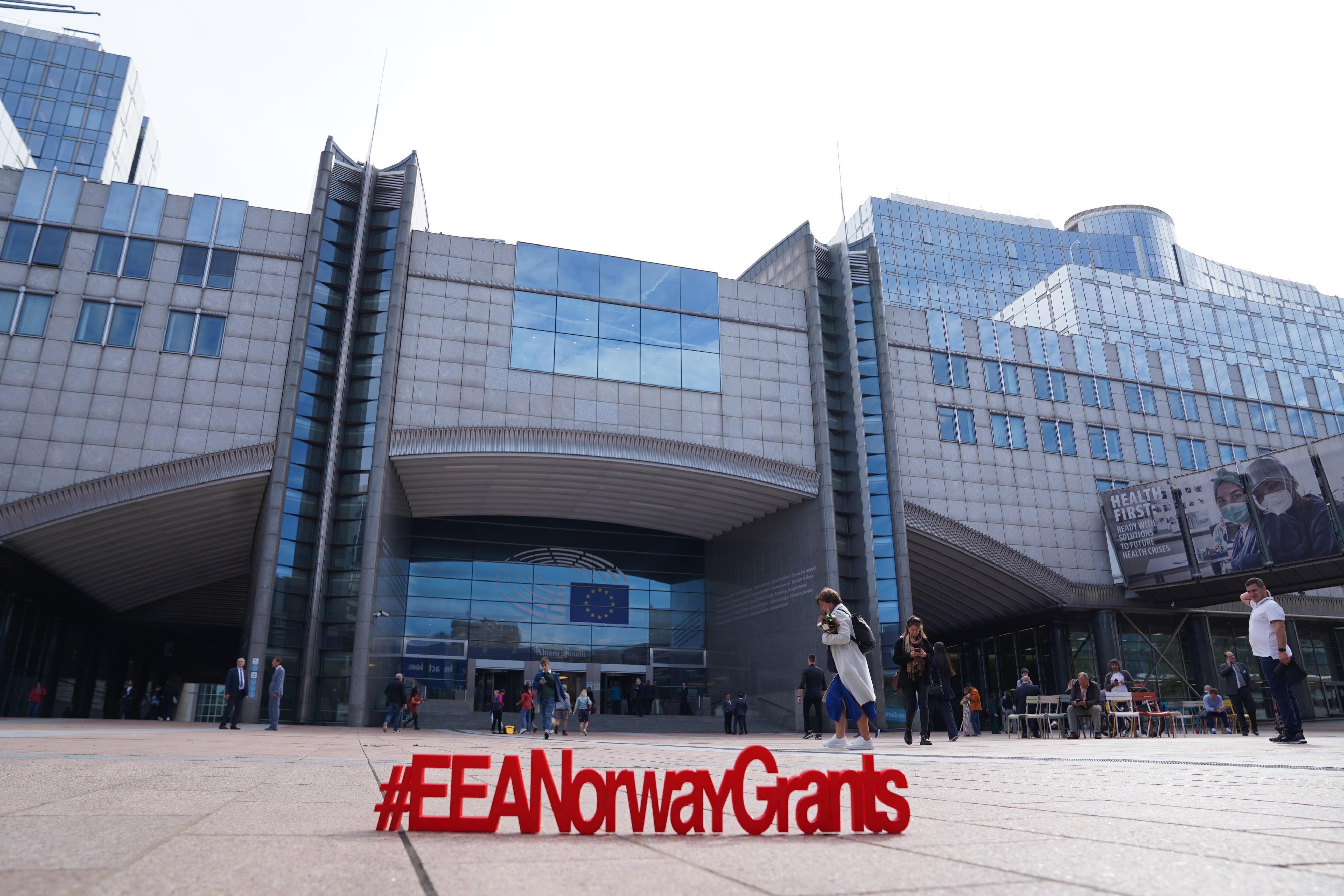 EEA Norway Grants sign outside the European Parliament building